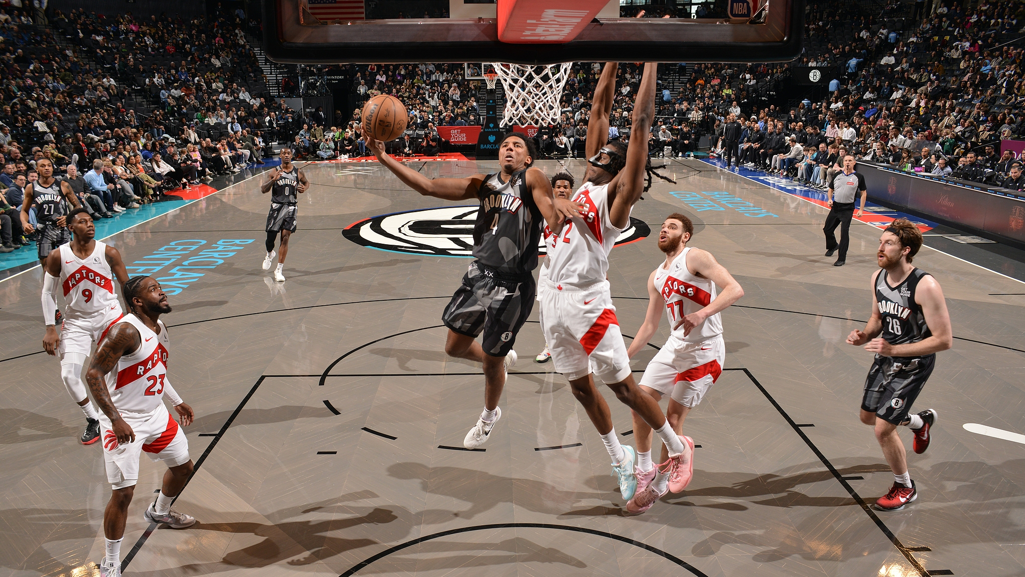 雷火电竞主播-猛龙遭逢全败，客场不敌篮网