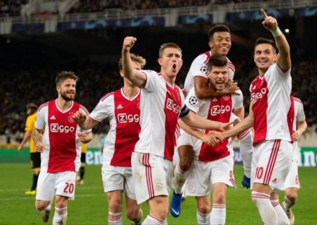 弗莱堡赢得对阵勒沃库森的比赛