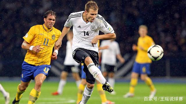 关于匈牙利队豪取胜利，士气高昂的信息