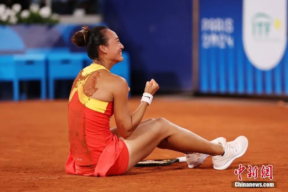 关于泪洒赛场!选手艰难逆转瞬间感人至深的信息 关于泪洒赛场!选手艰难逆转瞬间感人至深的信息