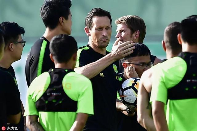 包含北京人和实力强劲,轻松取胜的词条 包含北京人和实力强劲,轻松取胜的词条