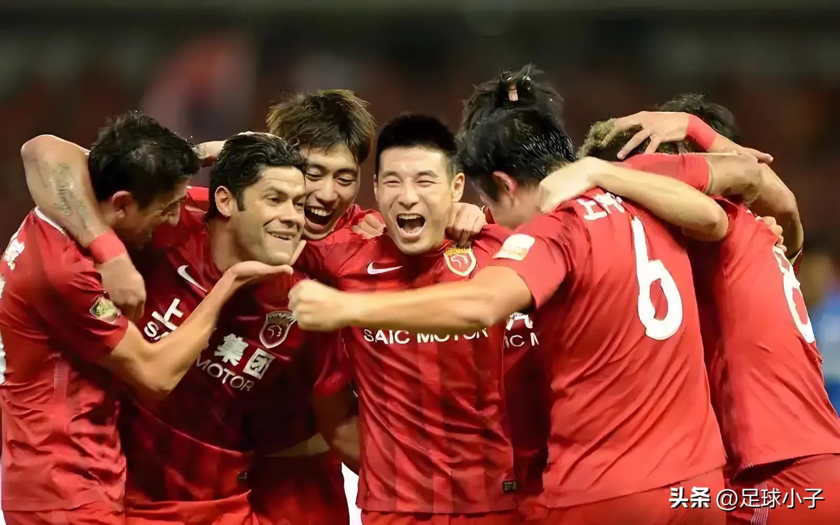 雷火电竞网站-包含精彩纷呈！中超球队的高能比拼的词条