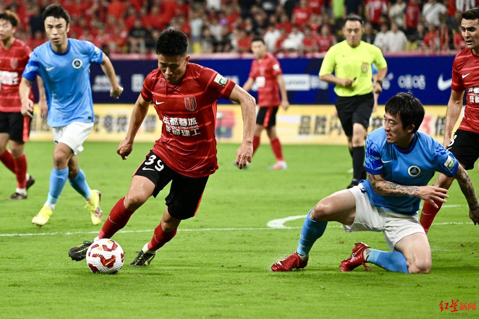 中超联赛下半程即将打响,悬念迭起令人期待的简单介绍 中超联赛下半程即将打响,悬念迭起令人期待的简单介绍