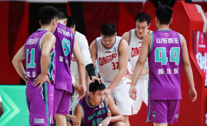 包含四川队险胜湖人,高诗岩带队取胜的词条 包含四川队险胜湖人,高诗岩带队取胜的词条