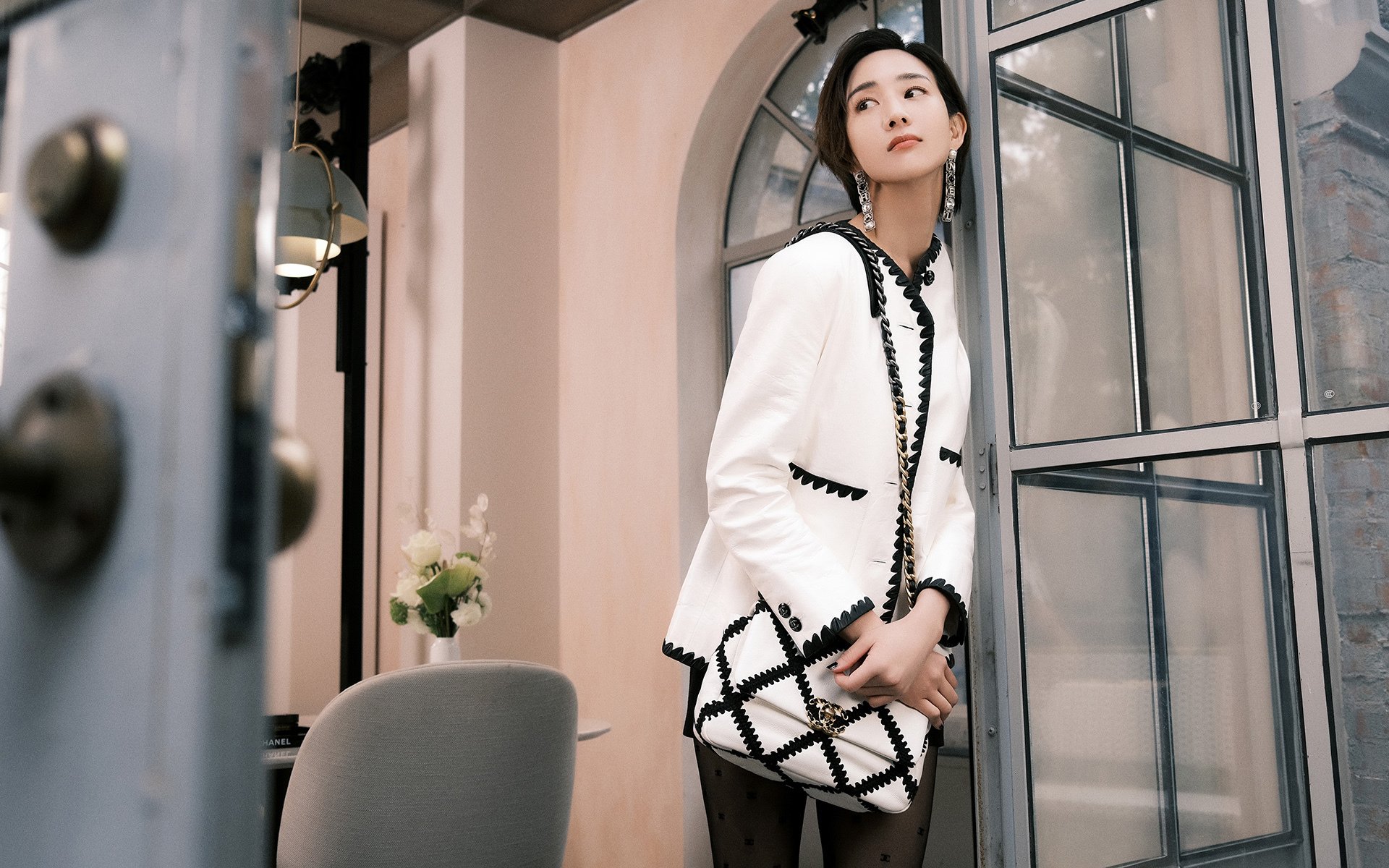 雷火电竞亚洲先驱-欧冠决赛的篮球惊雷，当威少跨界的暴扣粉碎了北京队的足球梦